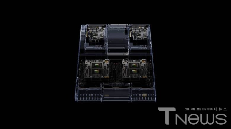 쉽게 확장 가능한 서버 디자인과 뛰어난 성능 발휘 위한 다중 GPU 연결 기능 탑재 사진제공 = NVIDIA