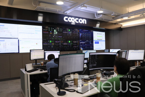 쿠콘이 본사 내 시스템 통합관제센터를 개편해 관제 효율을 증대했다.  사진제공=쿠콘